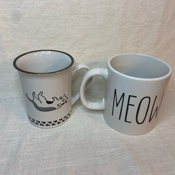 Cat Lovers Set of 2 Coffee/Tea Mugs MEOW & Cat Lying On Back 1 Ceramic 1 Metal - Picture 3 of 7